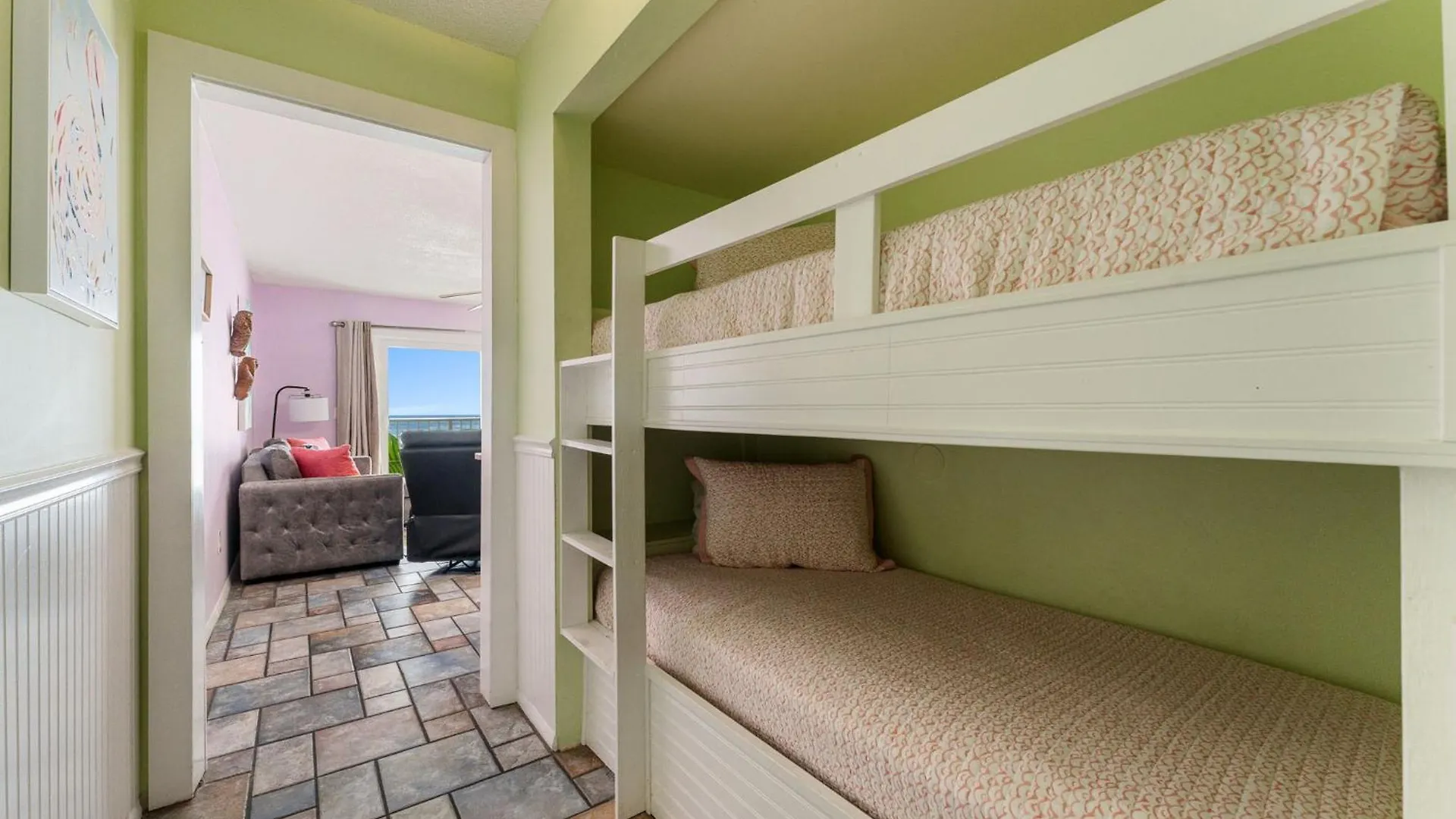 The Summit Aparthotel Panama City Beach